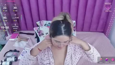  MEGAN  online show from November 2025 08:21:01 PM