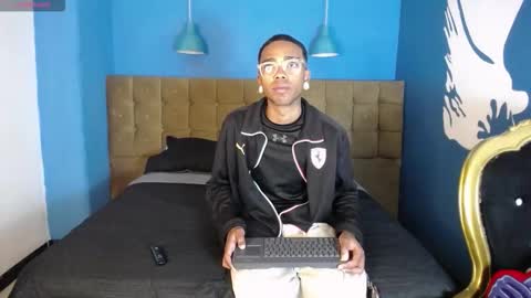 Snapshot of collemanstone chatting on November 2025 01:02:01 PM CollemanStone online show from November 2025 01:02:01 PM