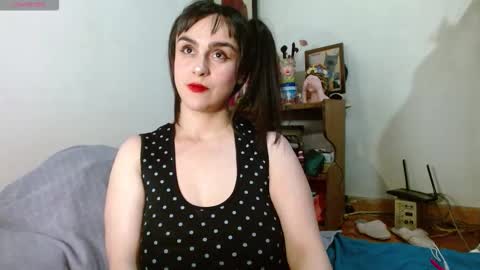 Collette online show from October 2025 10:32:02 PM
