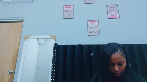  GRETCHEN  online show from November 2025 12:37:01 PM