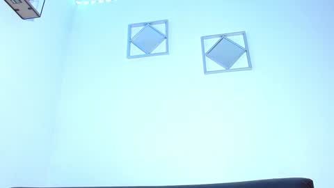 Snapshot of colombianmiilf_ chatting on January 2025 07:17:01 AM Nahomi online show from January 2025 07:17:01 AM