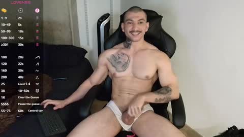 colombianmuscle8 online show from February 2025 02:09:02 AM