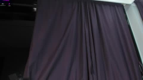 colstorw_ online show from December 2025 10:13:01 AM