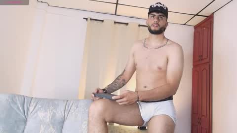 colt_perci online show from November 2025 03:08:02 AM