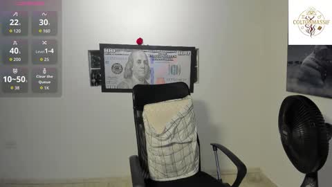 coltonmassif_ online show from November 2025 02:03:01 AM