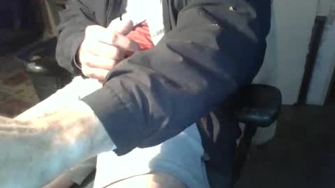 Snapshot of comnfromme1 chatting on December 2024 01:17:01 AM comnfromme1 online show from December 2024 01:17:01 AM