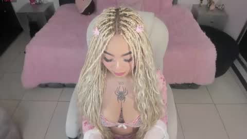 Snapshot of conny_curly chatting on July 2026 12:57:02 PM Conny online show from July 2026 12:57:02 PM