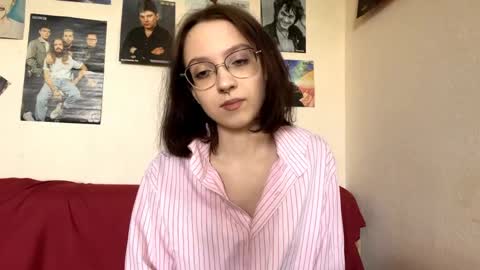 Snapshot of consuelamcelwaine chatting on May 2026 07:27:01 AM consuelamcelwaine online show from May 2026 07:27:01 AM