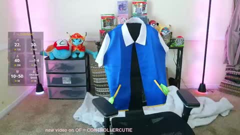 Snapshot of controllercutie chatting on April 2026 07:09:02 PM controllercutie online show from April 2026 07:09:02 PM