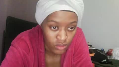 cookiecandyx online show from November 2025 10:43:02 PM