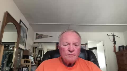 Snapshot of cookoosnest chatting on June 2026 11:54:01 PM cookoosnest online show from June 2026 11:54:01 PM