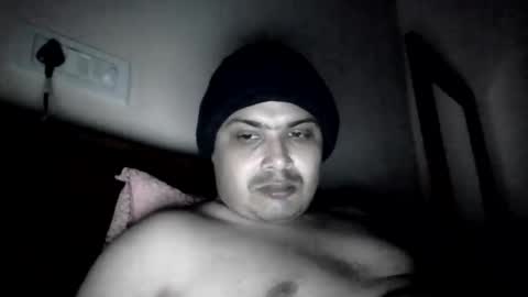 Snapshot of cool_breeze09 chatting on February 2025 05:55:02 PM Cool Breeze09 online show from February 2025 05:55:02 PM