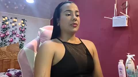 Snapshot of coral0403 chatting on April 2026 05:51:01 PM coral0403 online show from April 2026 05:51:01 PM