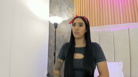 Snapshot of coral_evans05 chatting on March 2026 08:20:01 PM Coral Evans online show from March 2026 08:20:01 PM