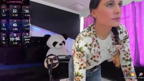 Snapshot of coral_gibson chatting on November 2025 01:02:01 PM Coral online show from November 2025 01:02:01 PM