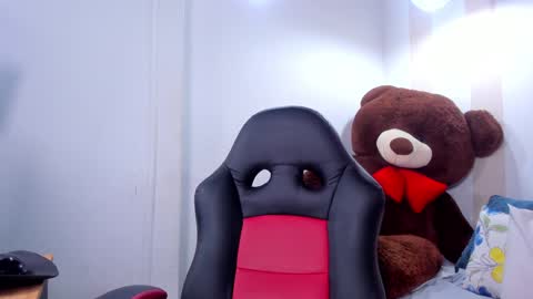 Coral online show from December 2024 09:15:01 PM