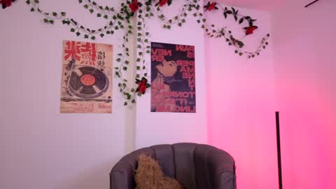 Coralie Bronson online show from June 2026 04:11:01 AM