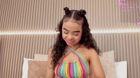 coralineross_ online show from February 2025 11:29:02 AM