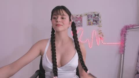 Snapshot of coralinexxx07 chatting on April 2026 06:16:02 PM Coraline uwu Bienvenidos al dulce mundo de Coraline Hola amores soy Coraline Una chica tierna juguetona online show from April 2026 06:16:02 PM