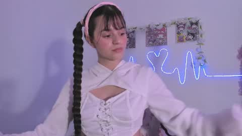 Snapshot of coralinexxx07 chatting on May 2026 12:04:01 AM Coraline uwu Bienvenidos al dulce mundo de Coraline Hola amores soy Coraline Una chica tierna juguetona online show from May 2026 12:04:01 AM
