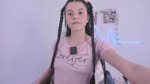 Snapshot of coralinexxx07 chatting on June 2026 06:13:01 PM Coraline uwu Bienvenidos al dulce mundo de Coraline Hola amores soy Coraline Una chica tierna juguetona online show from June 2026 06:13:01 PM