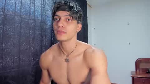 Snapshot of corey_vale chatting on July 2026 12:40:01 PM corey_vale online show from July 2026 12:40:01 PM