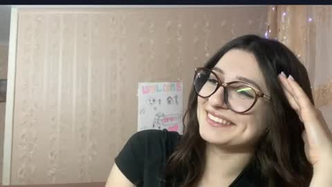 Elisheva online show from April 2026 01:36:02 PM