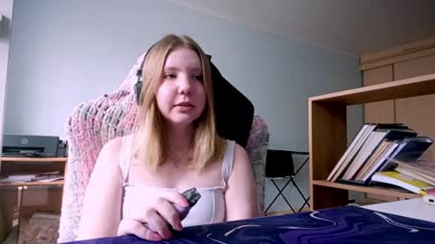 Snapshot of corinearendale chatting on May 2026 09:38:02 AM Elvi online show from May 2026 09:38:02 AM