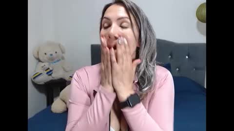 corinnasex online show from December 2024 10:07:01 PM