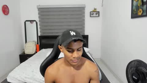 Ethan  online show from January 2026 11:43:01 PM