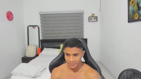 Ethan  online show from January 2026 11:09:01 PM