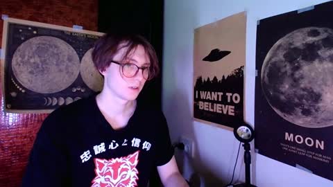 Snapshot of cosmonudes chatting on December 2024 10:37:01 PM Barry online show from December 2024 10:37:01 PM