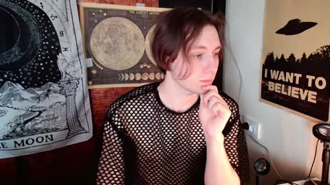 Snapshot of cosmonudes chatting on January 2025 08:18:02 AM Barry online show from January 2025 08:18:02 AM