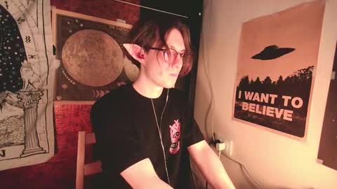 Snapshot of cosmonudes chatting on March 2025 06:00:01 PM Barry online show from March 2025 06:00:01 PM