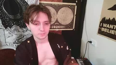 Snapshot of cosmonudes chatting on September 2025 05:57:02 PM Barry online show from September 2025 05:57:02 PM