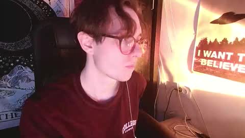 Snapshot of cosmonudes chatting on February 2026 06:31:01 PM Barry online show from February 2026 06:31:01 PM