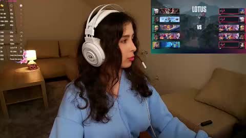 Luna online show from March 2026 06:11:01 PM