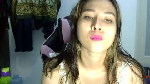 Liz Gwyneth Charlota online show from February 2025 11:33:02 PM