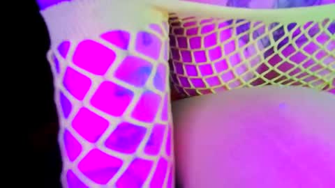 Snapshot of cottontailmonroe chatting on February 2025 02:48:02 AM IG heymickymonro yes i have an account now online show from February 2025 02:48:02 AM