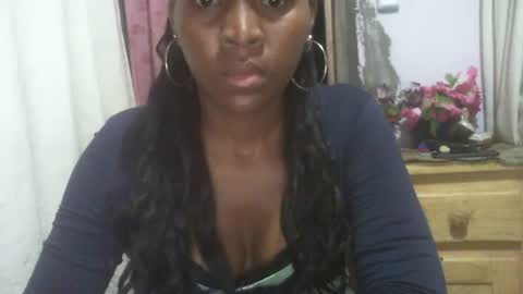 couleur_vanille online show from January 2025 02:27:01 AM