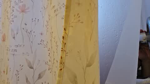 Kylenaughtybi89 online show from April 2026 12:25:01 PM