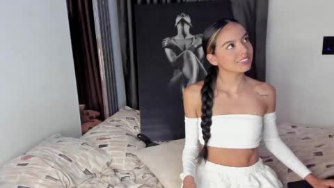 Snapshot of couple_funnyy chatting on May 2026 11:45:02 PM couple_funnyy online show from May 2026 11:45:02 PM