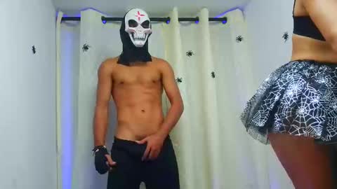 couple_hot_xxxz online show from November 2025 12:01:02 AM