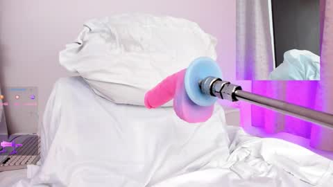 Maria  online show from October 2025 01:45:02 PM