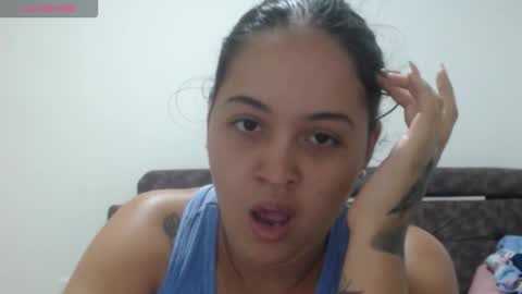 ALEJANDRO Y EMILY  online show from February 2026 10:54:01 AM
