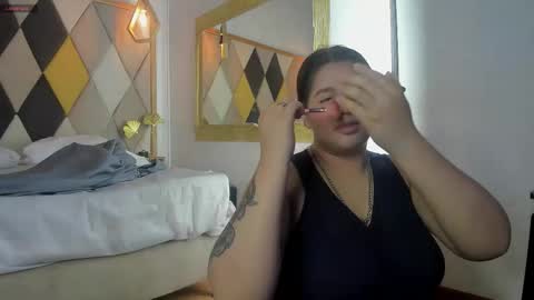 Snapshot of coupleehorny chatting on September 2025 03:39:02 AM Marlon Laura online show from September 2025 03:39:02 AM