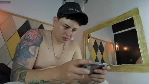 Snapshot of coupleehorny chatting on September 2025 04:01:01 AM Marlon Laura online show from September 2025 04:01:01 AM