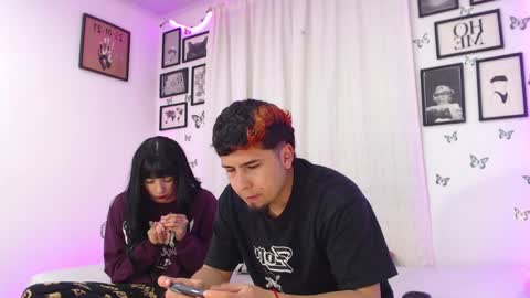 Juli and Liam online show from December 2024 08:44:02 AM