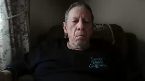 courieral1 online show from December 2025 08:45:01 AM