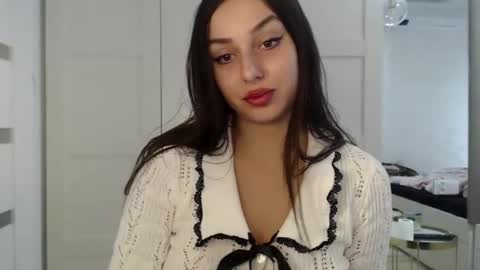 Courtney online show from October 2025 01:54:01 PM